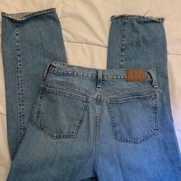 cute jeans brand is madewell great denim low rise straight/baggy fit⭐️ - Picture 2 of 3